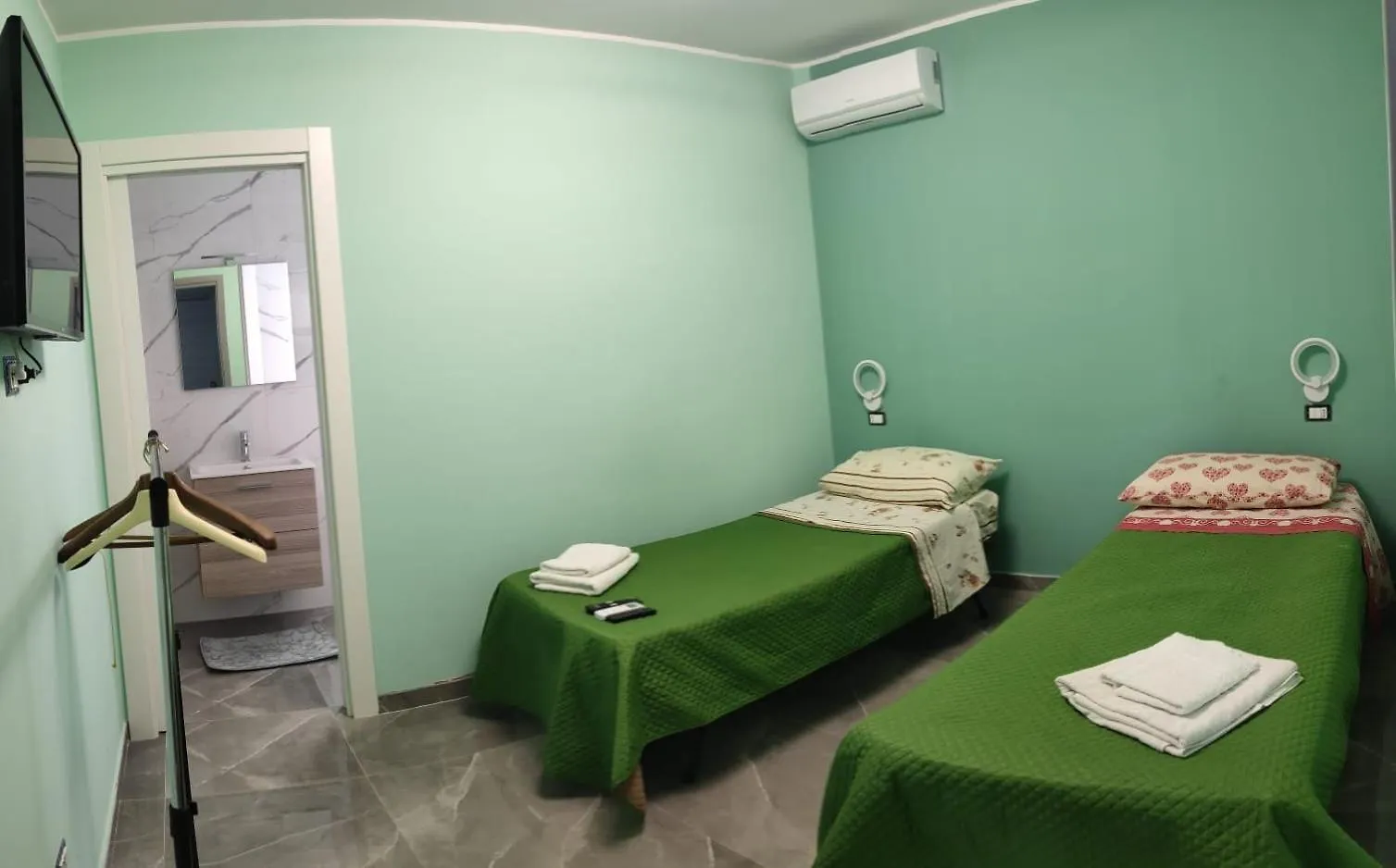 B&B S Home Naples Bed & Breakfast